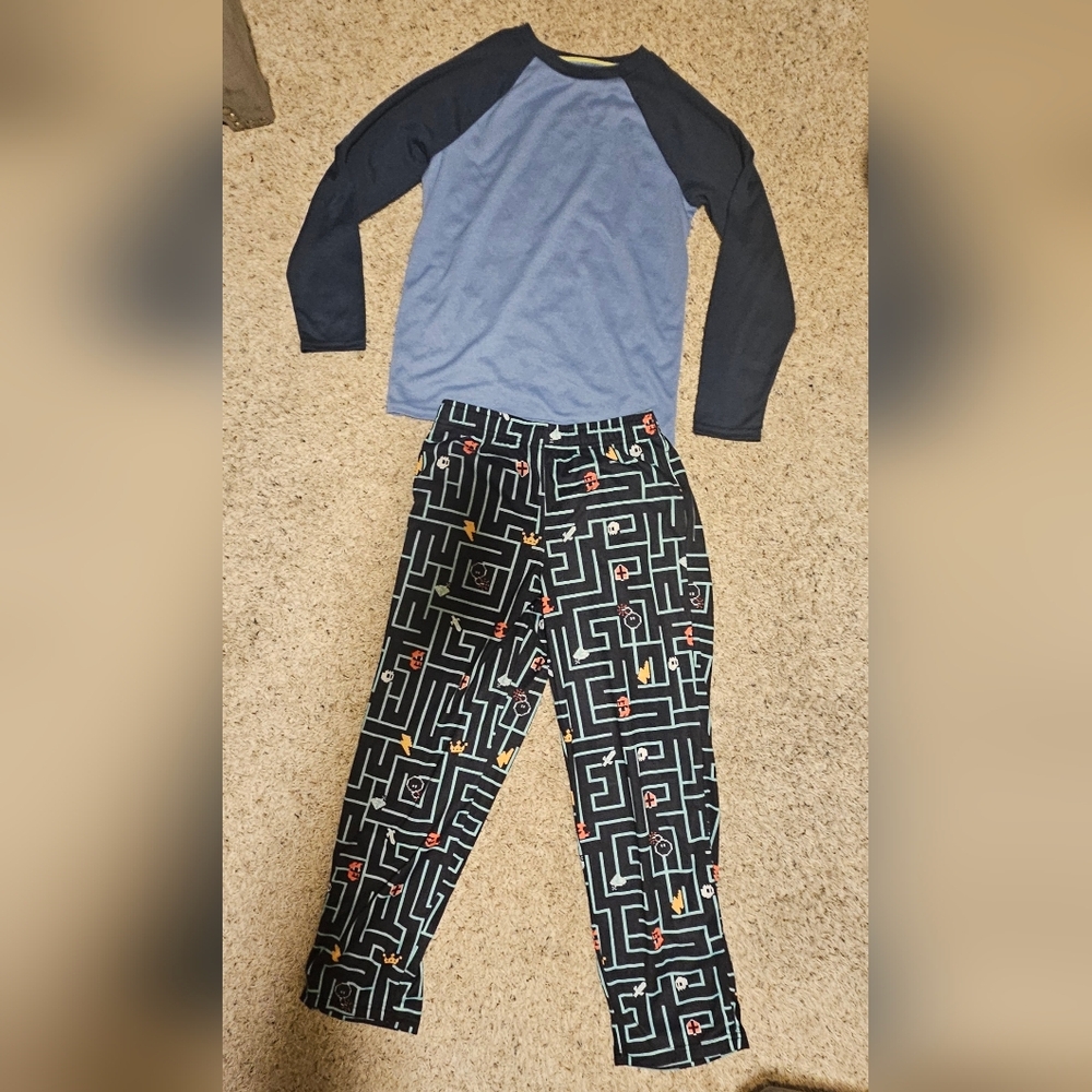 Boys Size Medium. 10 - 12  SONOMA Pajama Top And Bottoms. Minecraft.     #224